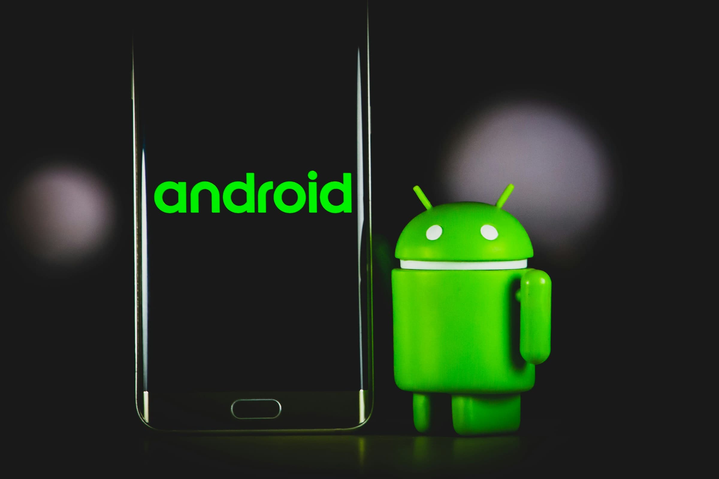 Mobile applications used across business industries on smartphones Mobile applications used across business industries on smartphones